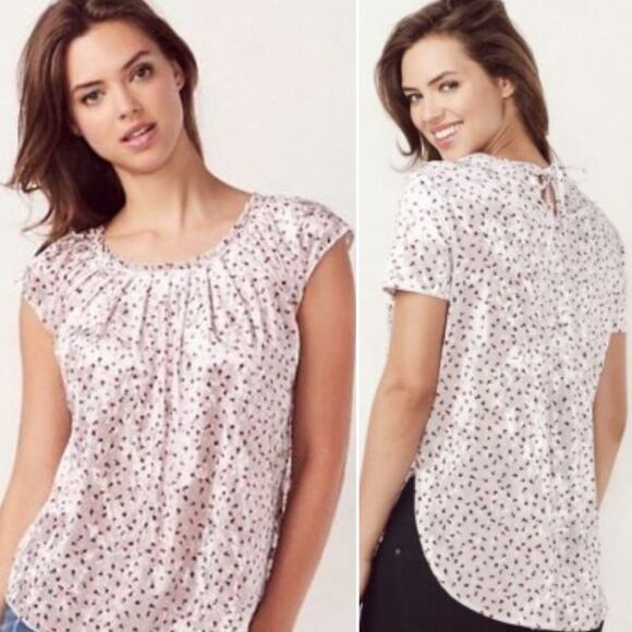 Lauren Conrad LC Pink Red Rosebud Print Short Sleeve Velvet Blouse Small - Picture 1 of 10
